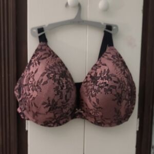 Cacique So Light Boost Plunge Bra (pink/black floral lace)